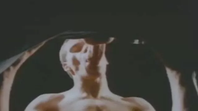 The sex anal première fois pussy of a pregnant young porn model requires sexual fingering