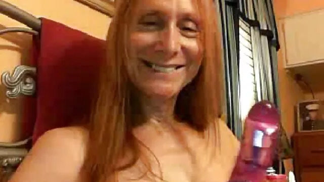 Porn film de sodomie gratuit model spread her anus with her fingers