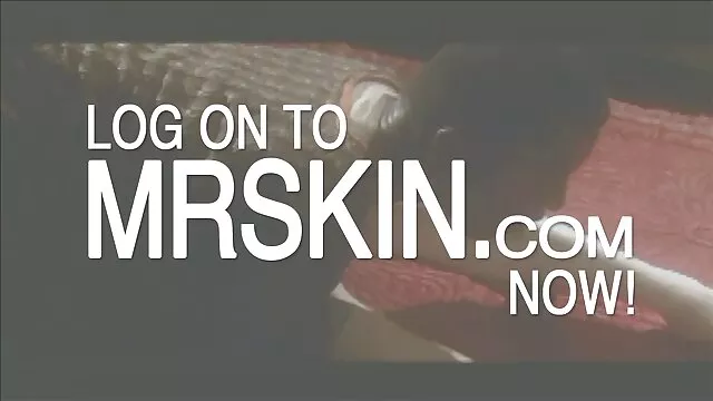 A mature film xx anal bitch in stockings allows her to lick her pussy and stick her phallus there