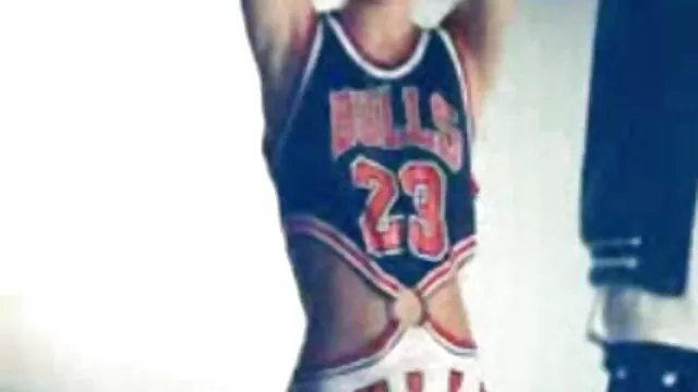 Busty porn model jerks off dick with tits and fucks with film de sodomi an evil guy