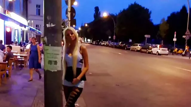 Barely waking up home girl got fucked by two sodomie film gratuit niggas